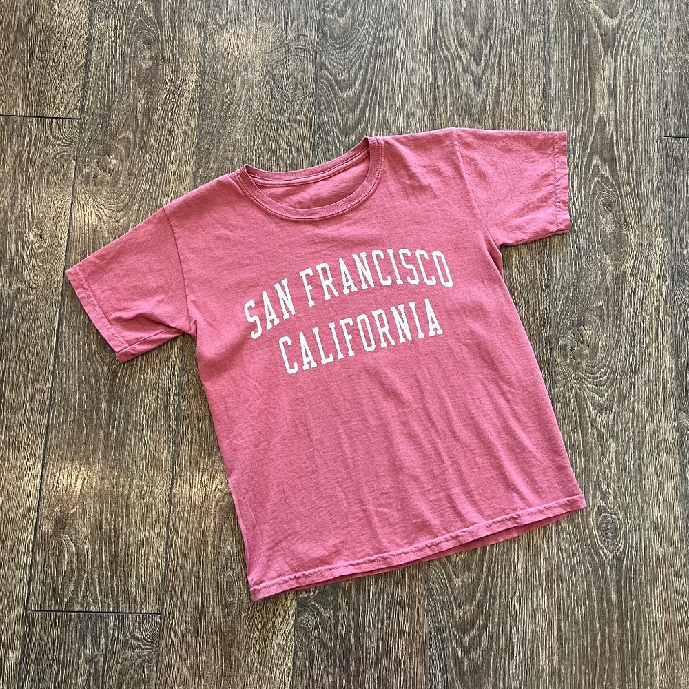 Brandy Melville John Galt San Francisco California SF T-shirt Short Sleeve